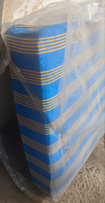 Матрас  на пружинах 2 штуки