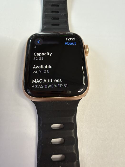 Apple watch se gen 2 40mm 98%  батерия 32gb
