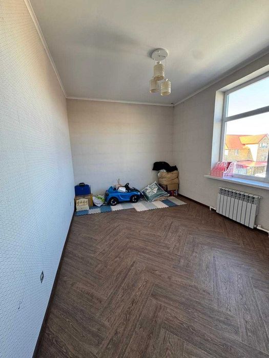 Продам Коттедж на 8 микрорайоне