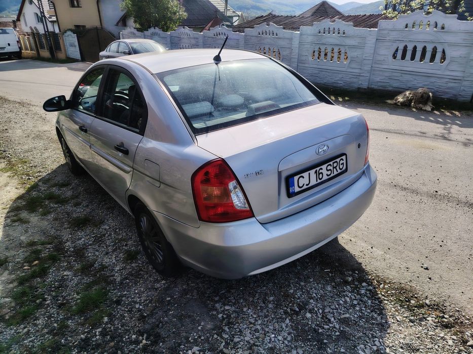 Vând Hyundai Accent