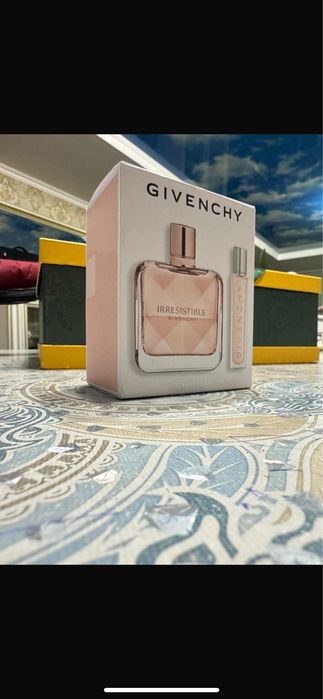 Оригинал GIVENCHY без второго флакона