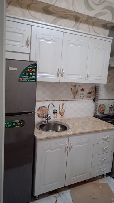 Kuxniya. Xolagan turda . Spalni garnitur xolagan turda . Stol stullar