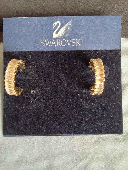 Три чифта нови обеци