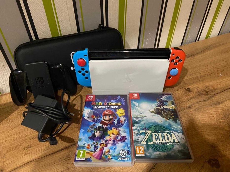 Продам приставку Nintendo switch oled