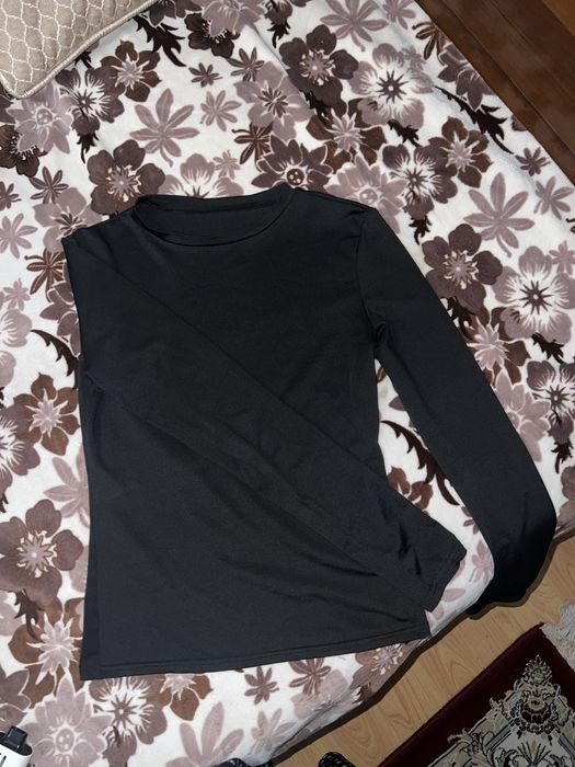 Черная кофта М размер