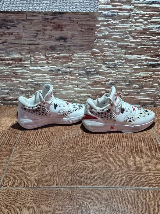 Продам оригинальные Anta Klay Thompson KT10