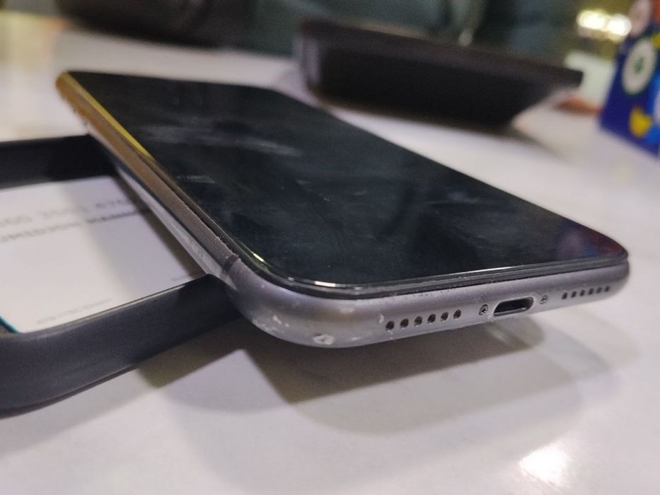 iphone 11 qora 128 gb