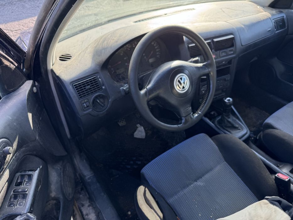 VW Golf 4 1.6i 101hp 2000г На Части