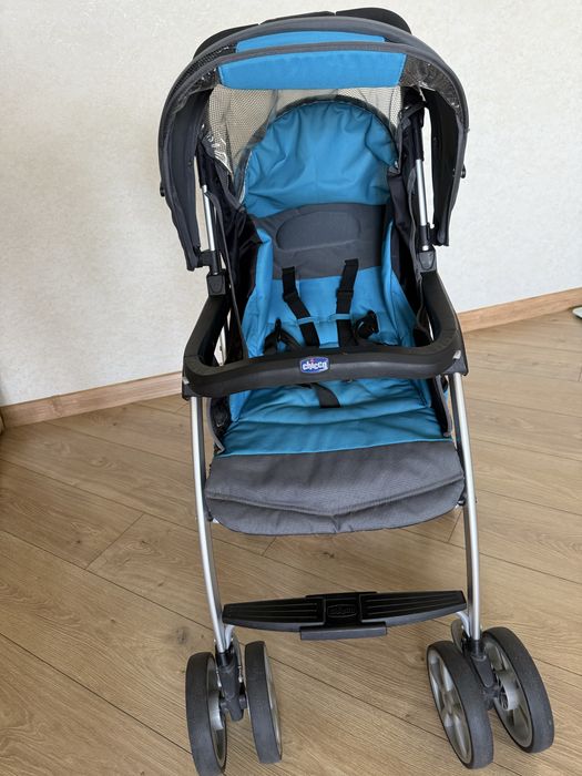 Коляска бренда Chicco