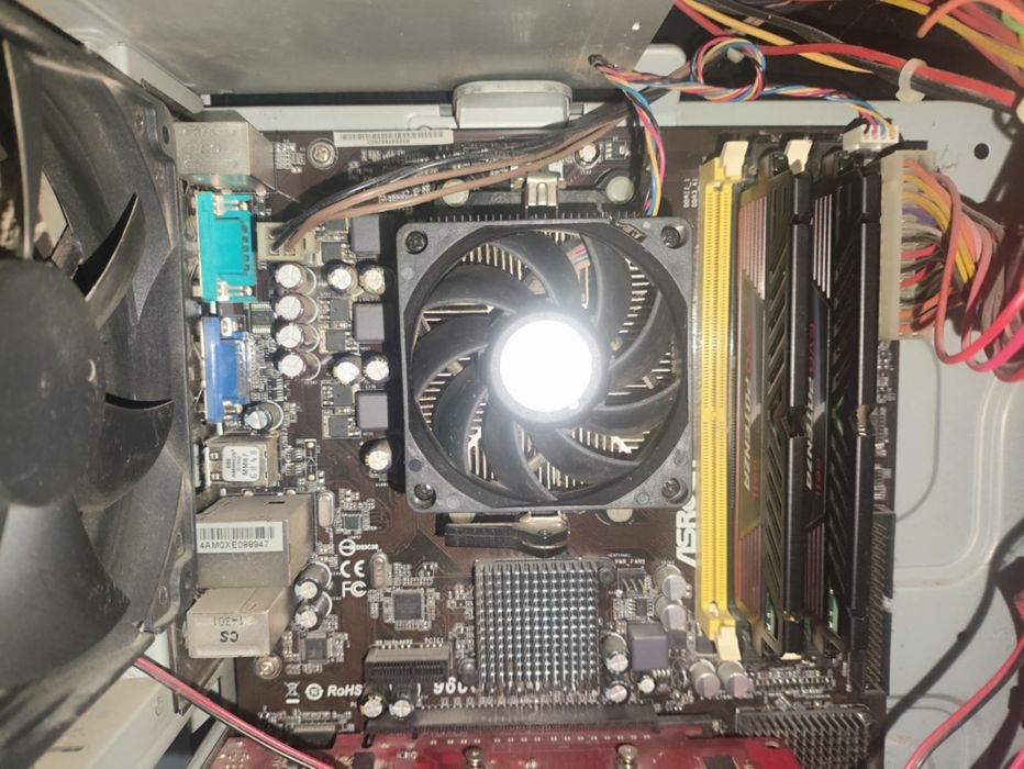 Компютър 6 ядрен