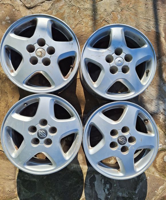 Оригинални лети джанти Nissan 16"