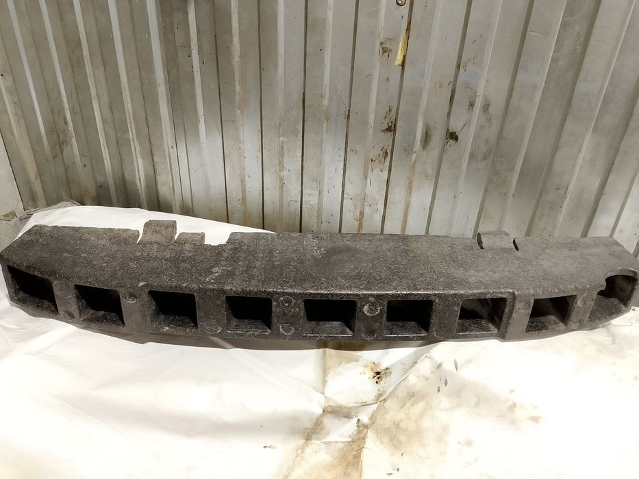 Пенный наполнитель бампера Шкода Рапид