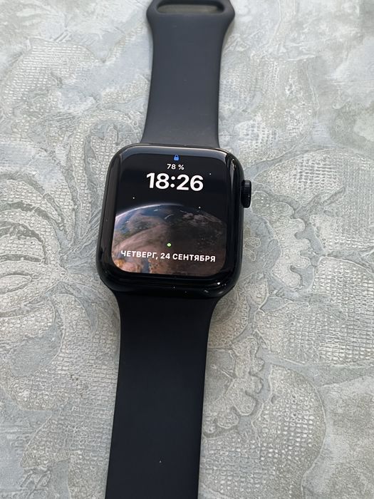 Продам Apple Watch SE 2