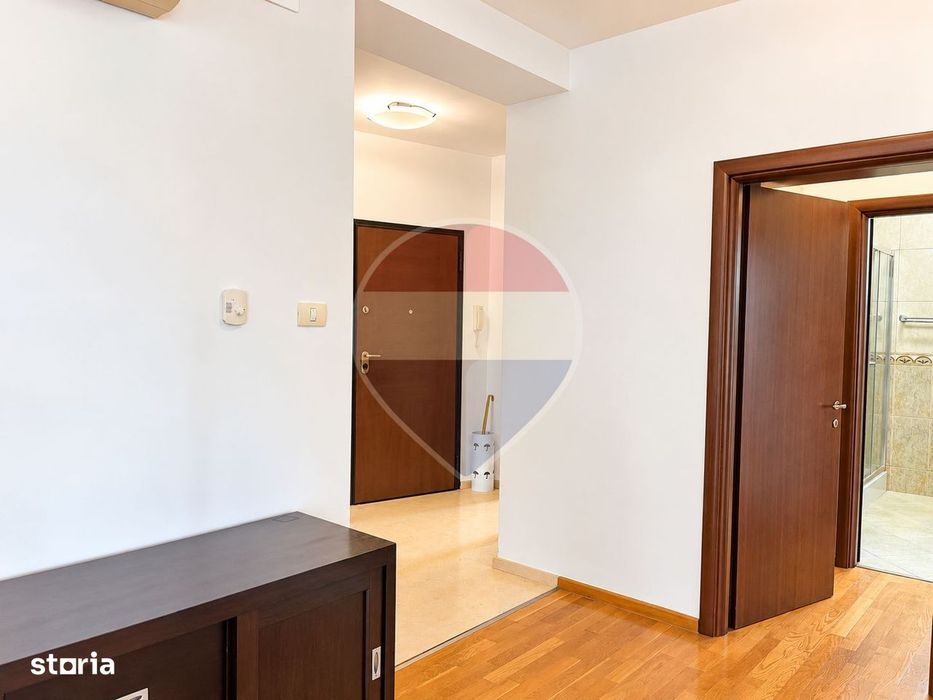 Apartament 4 camere de inchiriat | Singur pe palier | Semineu |
