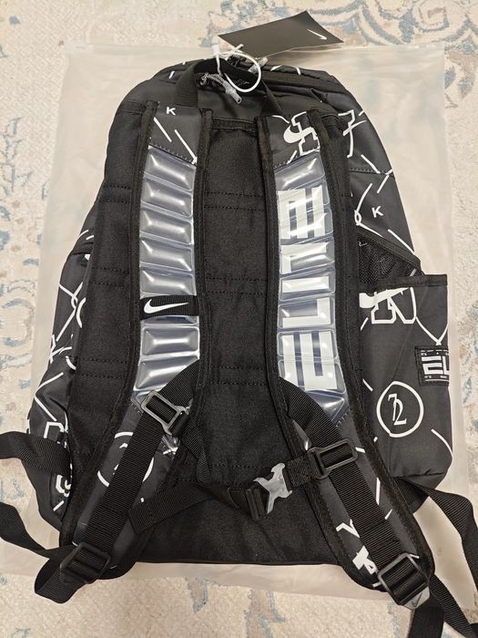 Продам сумку nike elite bag