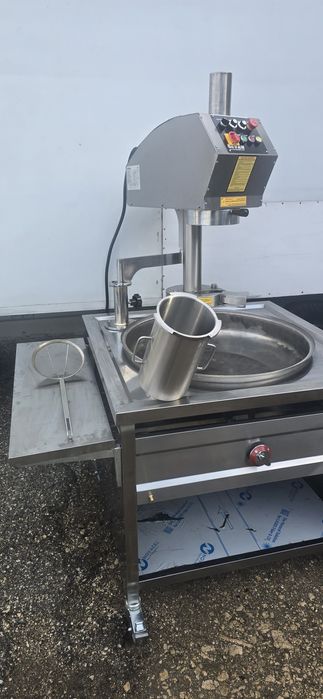 Машина за чурос и тулимби