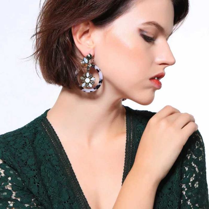 Массивная бижутерия, гипоаллергенная. Лёгкая, оригинальная.