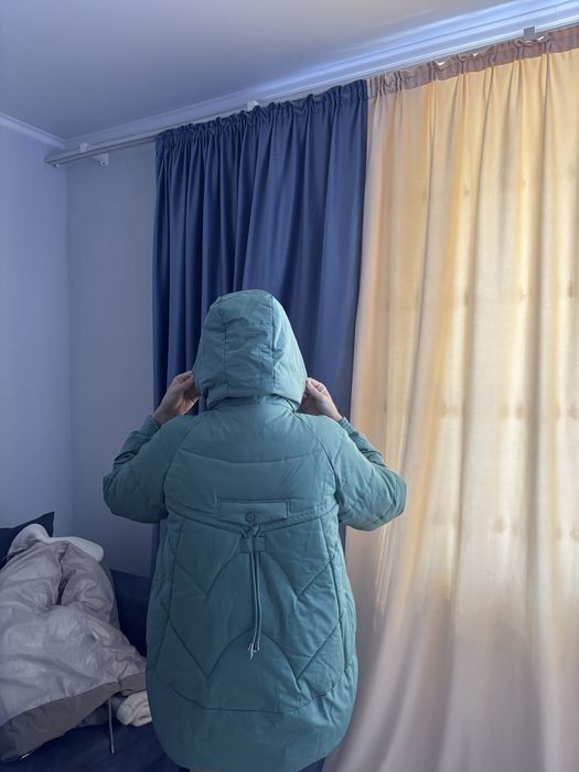 Продам пальто и куртки