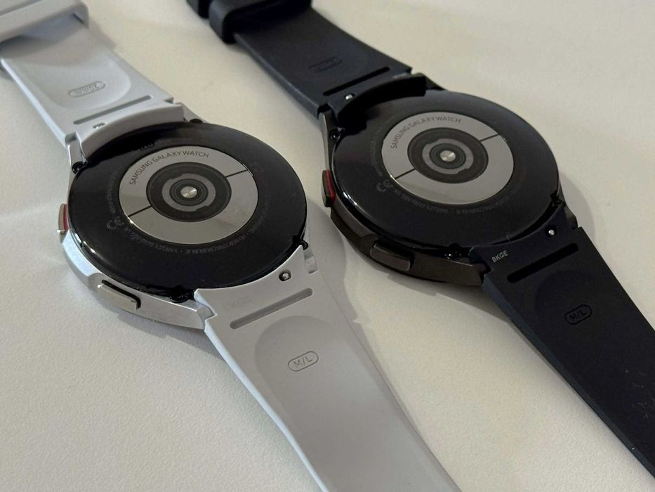 Бартер! Samsung Galaxy Watch 4 44/40mm Black/White (Бял и Черен)