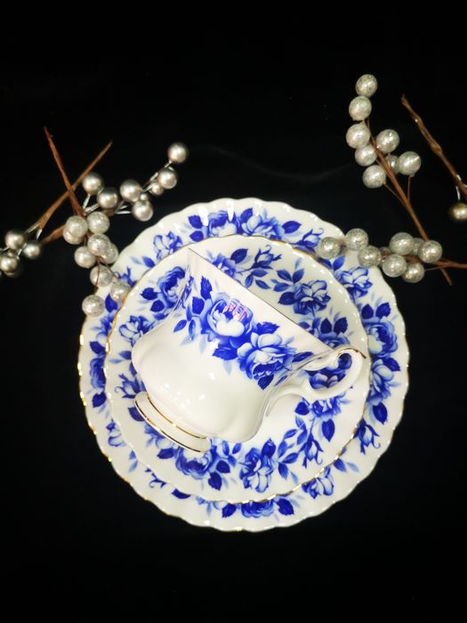 Royal albert  ARISTOCRAT , английски костен порцелан