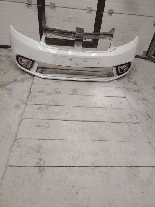 Bară față Logan  2, și 3 stare bună