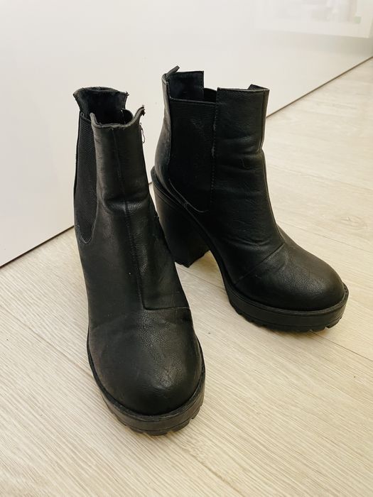 Vând botine damă