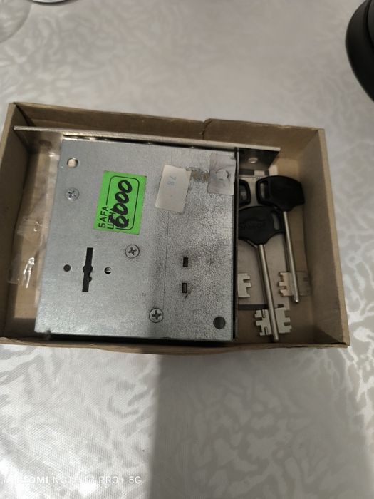 Продам новый замок