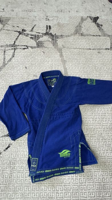 Продам кимоно для джиу джитсу BJJ