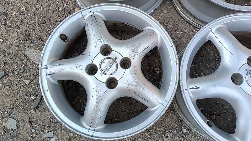 Продам оригинальные легкосплавные диски "Intra"