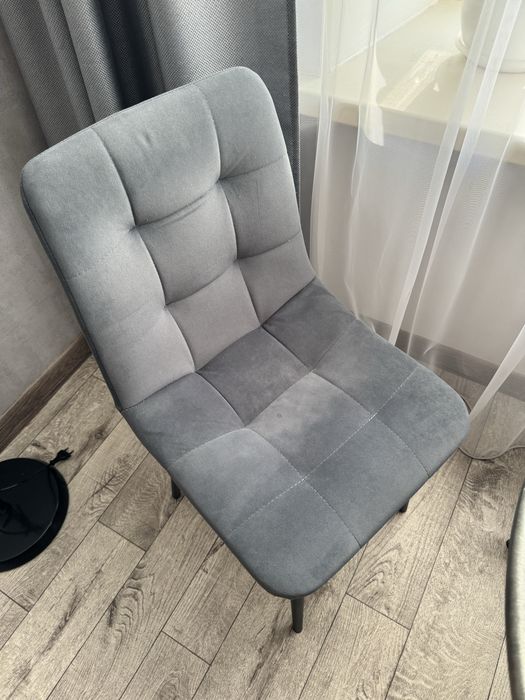 Продам стол со стульями