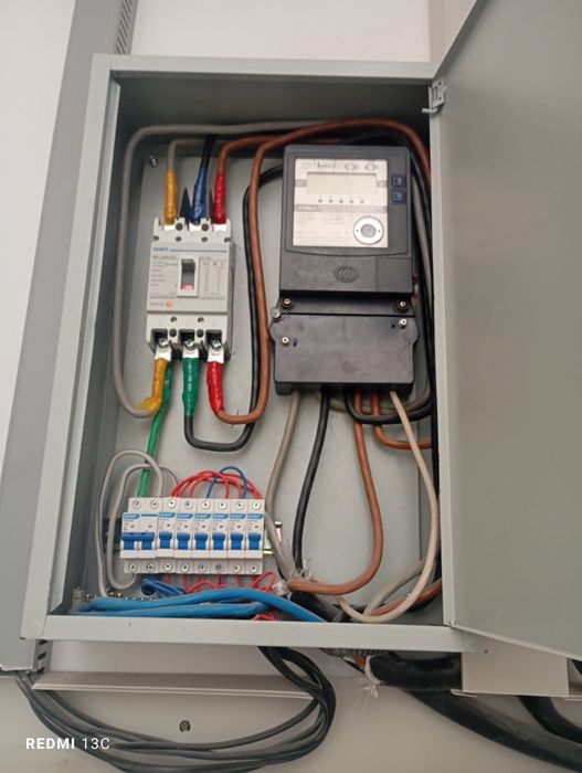 Профессиональный электрик