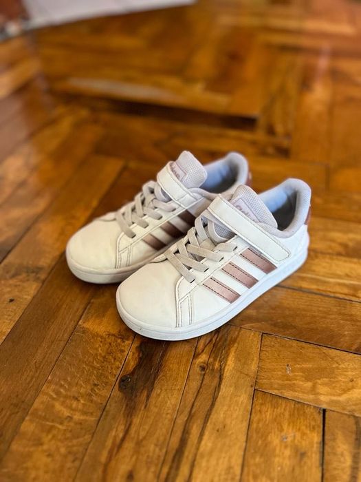 Маратонки Adidas 28 Номер като нови