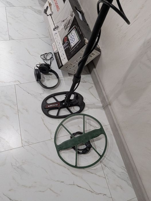 Металотърсач Makro Racer 2 - 14Khz  със две сонди