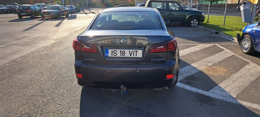 Vand Lexus IS 220 d 177cp