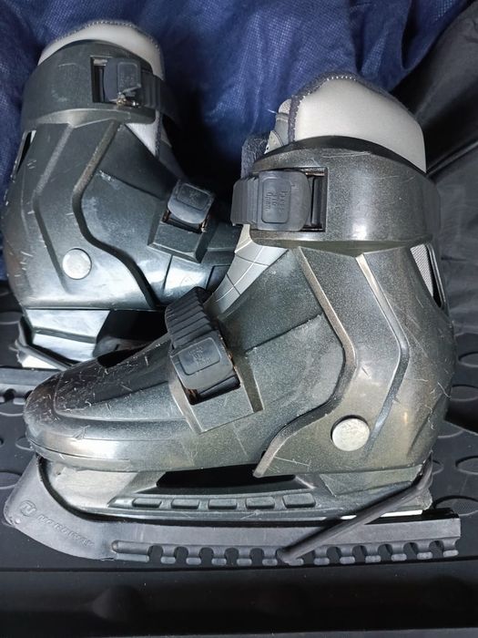 Продам    коньки