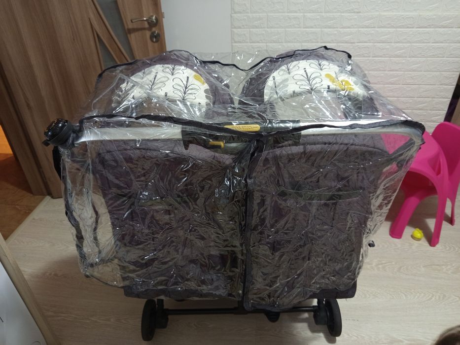 Количка за близнаци Cosatto Woosh Double