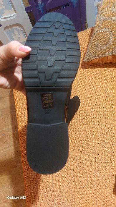 Дамски равни ботуши