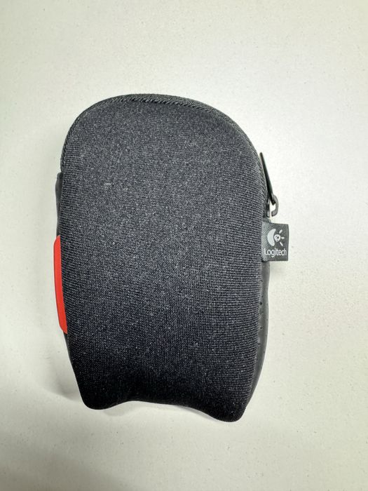 Безжична мишка Logitech M238 (Play Collection - Маймунка) + калъфче (без приемник)