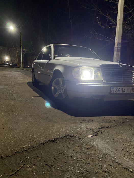 Мерседес 124 2.3