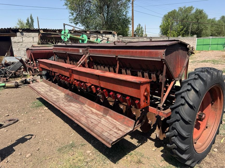 Сеялка        .     .