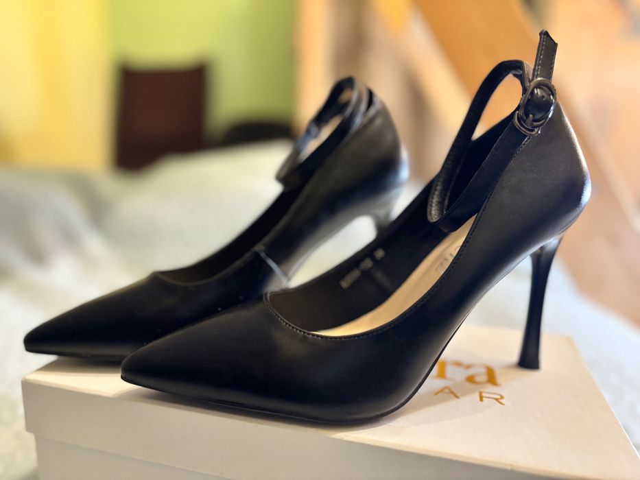 Черни токчета Tendenz 38 номер