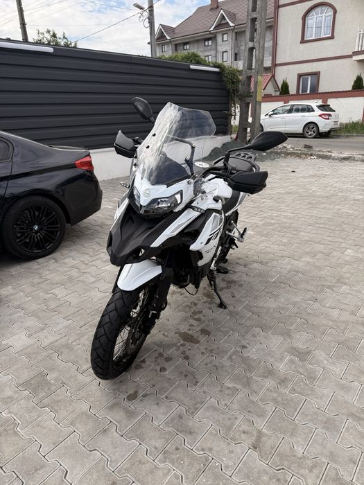 Benelli trk 502x