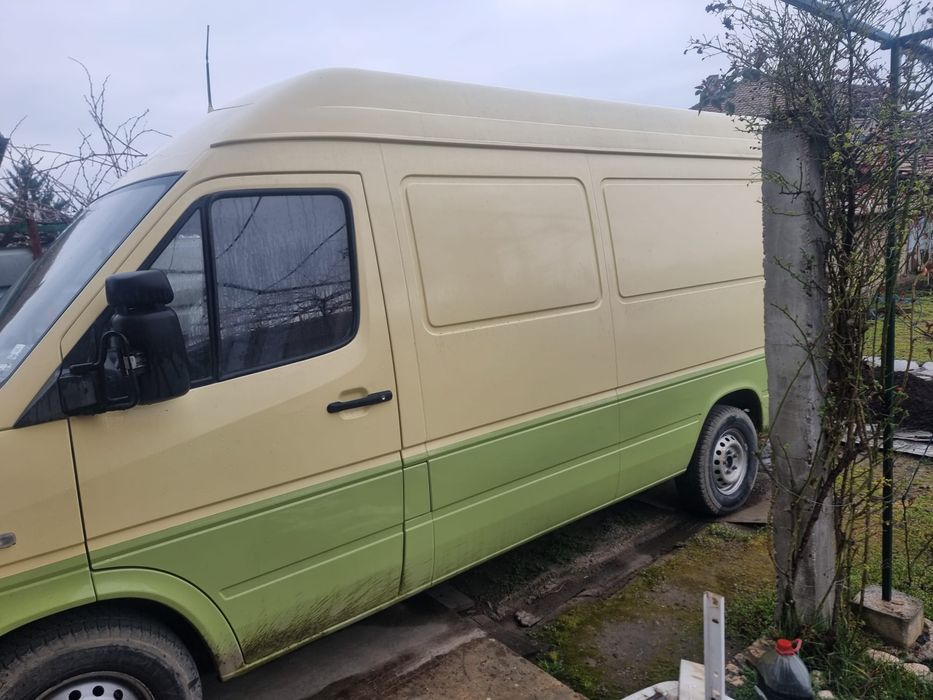 Mercedes- Benz Sprinter 313