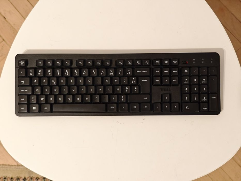 Tastatura Silentioasa Wireless (Trust, azerty)