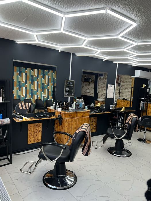 colaborare Frizeri cu experienta