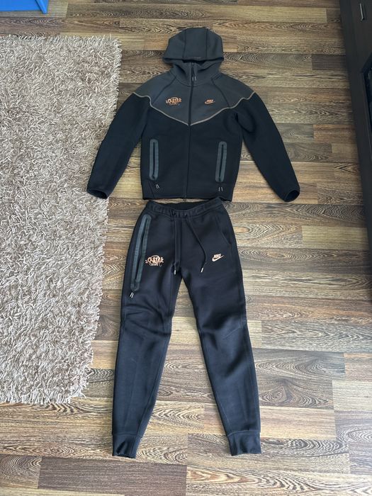 Nike Tech Fleece x Syna World Xs