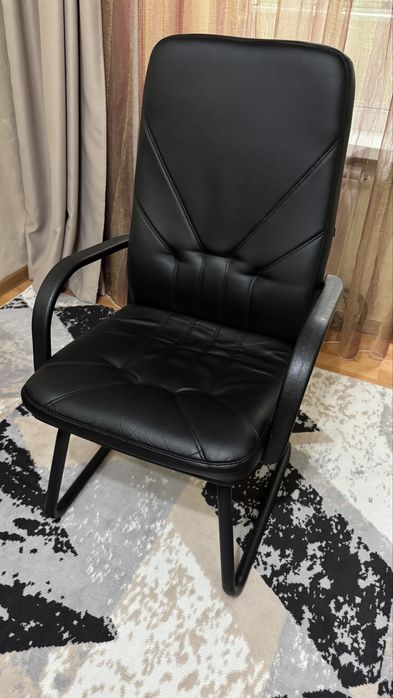 Кресло в хорошем состоянии