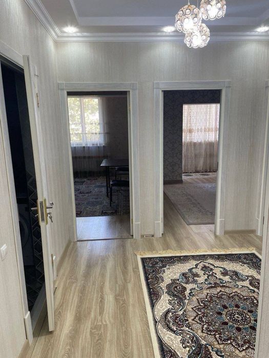 Ижарага берилади 2 хонали 3 этаж 400$ . Адрес Согдиана .