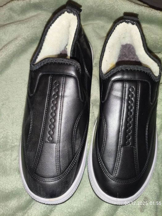 Ботинки теплые 42разм