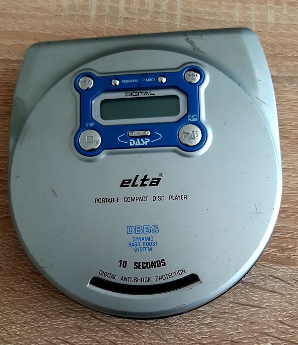 Компакт диск плейър ,за ремонт или части